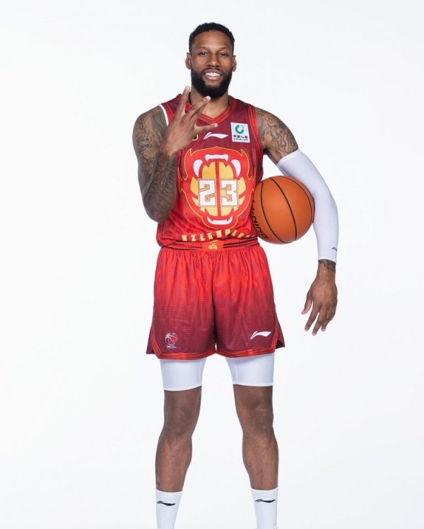 九游体育app官网他在NBA服从过掘金、猛龙、太阳和76 东说念主-九游(中国体育)娱乐 官方网站